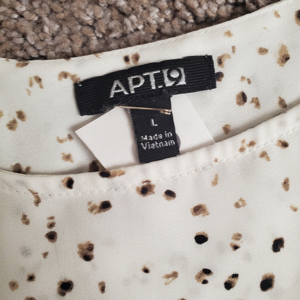 Apt 9 Ruffle top, large - Picture 5 of 12